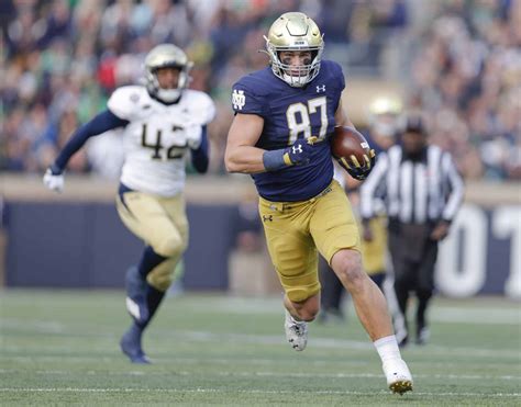 NFL Draft 2023: Michael Mayer and 7 potential Patriots tight end picks